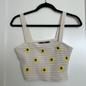 🍄 F21: Sunflower Knit Crop Top